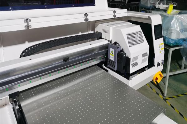 uv tiskárna na dřevo